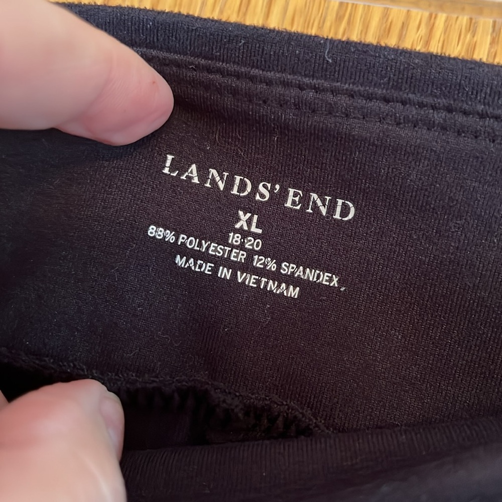 Lands’ End black pull on XL 18 - 20 women’s stretch Bermuda shorts 2 pockets EUC - Picture 4 of 6